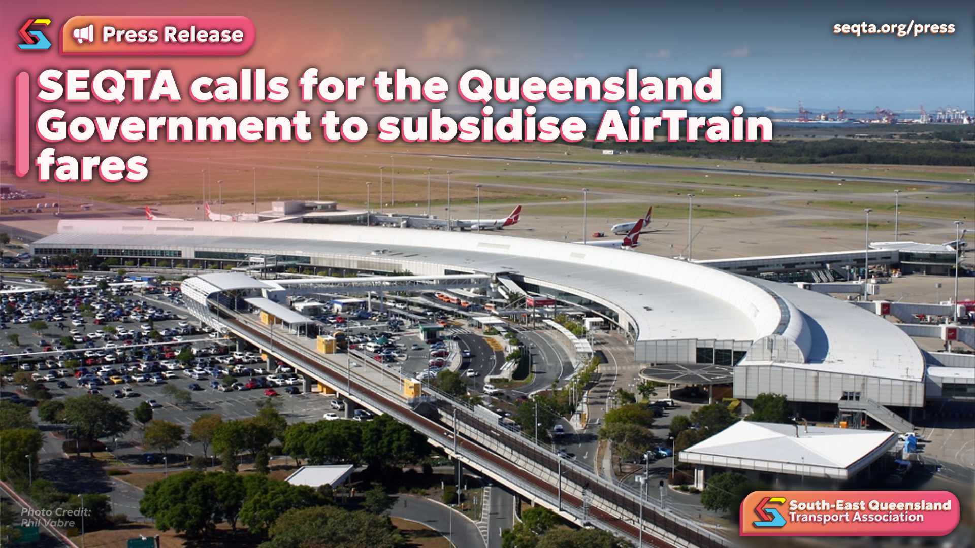 Brisbane Airport AirTrain and terminal